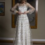 Фото 1, Двойного свадебное платье с элементами вышивки