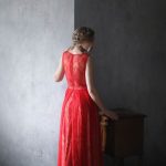 Красное вечернее платье из кружева от Anna Skoblikova